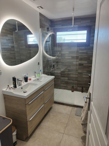 Photo de galerie - Rénovation complète salle de bain