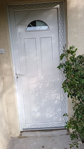 Photo de galerie - Pose porte d'entrée 