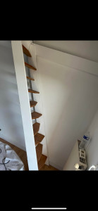 Photo de galerie - Peinture d’une chambre avec escalier et mezzanine 