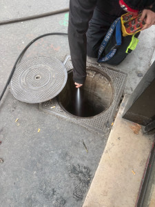 Photo de galerie - Débouchage canalisation par hydrocurage haute pression – intervention rapide.