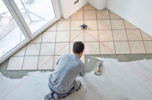 Photo de galerie - Je pose du carrelage.
