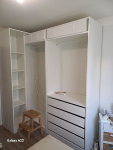 Photo de galerie - Montage de dressing ikea
