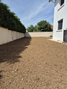 Photo de galerie - Plantation des gazon 
