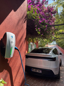 Photo de galerie - Bornes électriques 