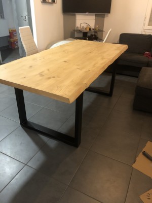 Photo de galerie - Fabrication table à manger 