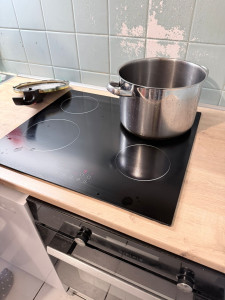 Photo de galerie - Montage de plaque de cuisson 