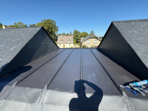 Photo de galerie - Pose de résine sur zinc