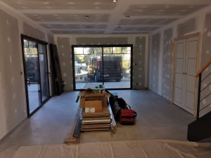 Photo de galerie - Peinture intérieure et extérieur, pose de papier peint, pose de fibre , pose de toile de verre, enduit, faut plafond, etc...