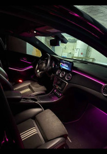 Photo de galerie - Pose du kit ambiance led sur Mercedes A200 