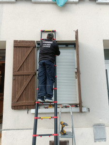 Photo de galerie - Changement d'un moteur du volet roulant Somfy.