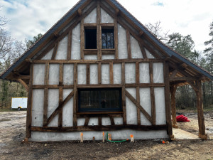 Photo de galerie - Taille et pose de colombage en applique 