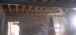 Photo de galerie - Solivage ,entretoises. 