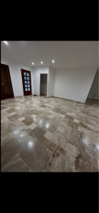 Photo de galerie - Pose de pierre travertin opus 