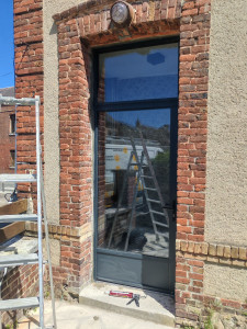 Photo de galerie - Pose de porte d'entrée en dépose totale 