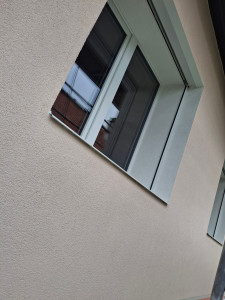 Photo de galerie - Plafond,porte,sol,peinture boiserie et Mattel, intérieur et extérieur,tout type de peinture 