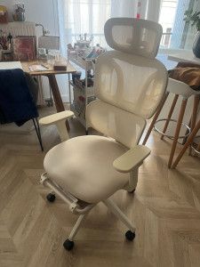 Photo de galerie - Montage chaise de bureau