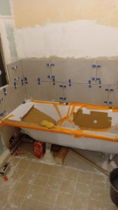 Photo de galerie - Voilà une salle de bain commencé  du faire carellage. 