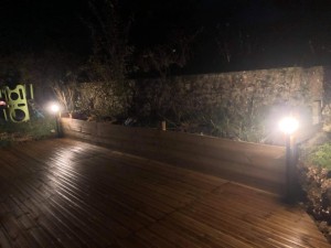 Photo de galerie - Luminaire pour terrasse avec interrupteur, prise 
