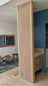 Photo de galerie - Cloison intérieur (habillée de panneaux décoratif).