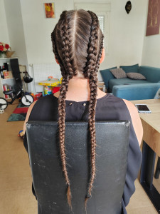 Photo de galerie - Tresses collées