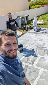 Photo de galerie - Pose carrelage extérieur sur terrasse 2cm avant 