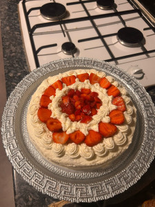 Photo de galerie - Je peut faire des très bons gâteau même si le design laisse a désirer 