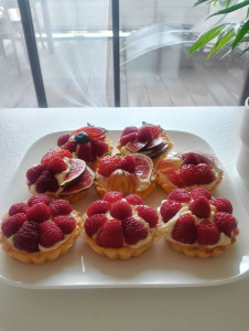 Photo de galerie - Des tartes à la crème diplomate 