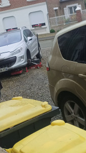 Photo de galerie - Changement ressort d'amortisseur 308 sw