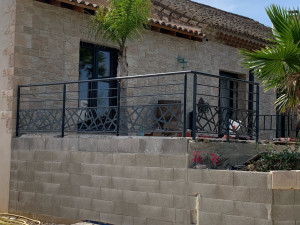 Photo de galerie - Pose garde-corps thermolaqué terrasse