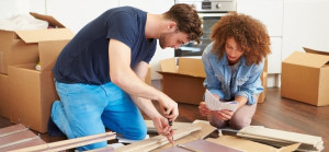 Photo de galerie - Je travaille n'importe quelle bricole et aussi informatique smartphones ménage aide personne et personne âgées .