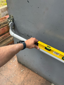 Photo de galerie - Pose d’une barre anti-panique 