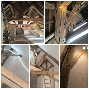 Photo de galerie - Aménagement de combles en cours avec une magnifique charpente apparente 