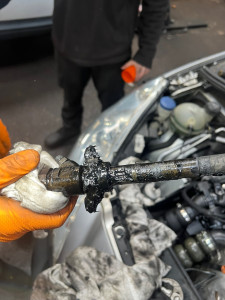 Photo de galerie - Remplacement d’un joint d’injecteur sur un HDI 