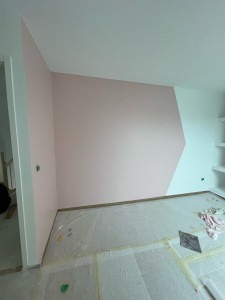 Photo de galerie - Implantation de motifs couleur pour la rénovation d’une chambre . 