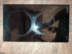 Photo de galerie - Remplacement plaque de cuisson electrique défaillante. Possibilité de monté en gamme en électroménagers.