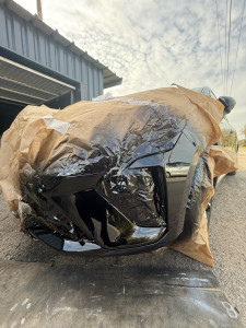 Photo de galerie - Réparation pare choc éraflé 