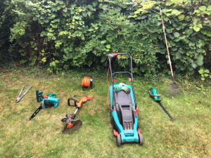 Photo de galerie - Matériel pour tonte, taille, élagage