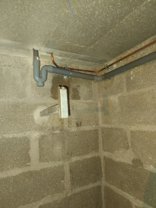 Photo de galerie - Création écoulement et alimentation pour lave linge.