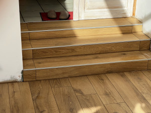 Photo de galerie - Pose de carrelage et quelque marche 