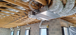 Photo de galerie - Installation et mise en service d'un gainable Daikin avec régulation par pieces