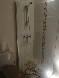 Photo de galerie - Création d'une douche et réflection totale de la sdb