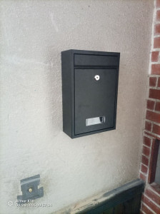Photo de galerie - Pose de boîte à lettres 