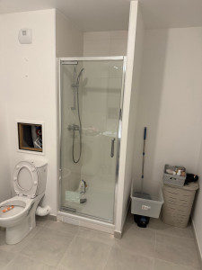 Photo de galerie - Pose d’une paroie de douche 