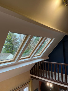 Photo de galerie - Encadrement de velux avec réfection de plafond