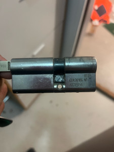 Photo de galerie - Changement de cylindre 