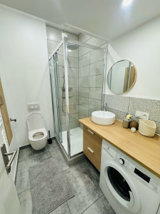 Photo de galerie - Rénovation de la salle de bain selon votre goût et besoins 
