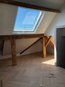 Photo de galerie - Peinture avec pose parquet 