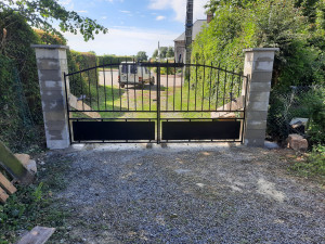 Photo de galerie - Pose de portail avec pilier
