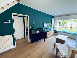 Photo de galerie - Pose d’une tapisserie + pose d’un parquet et RENOVATION plafond 