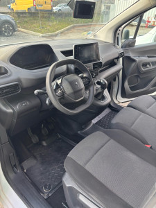 Photo de galerie - Nettoyage après Peugeot partner 